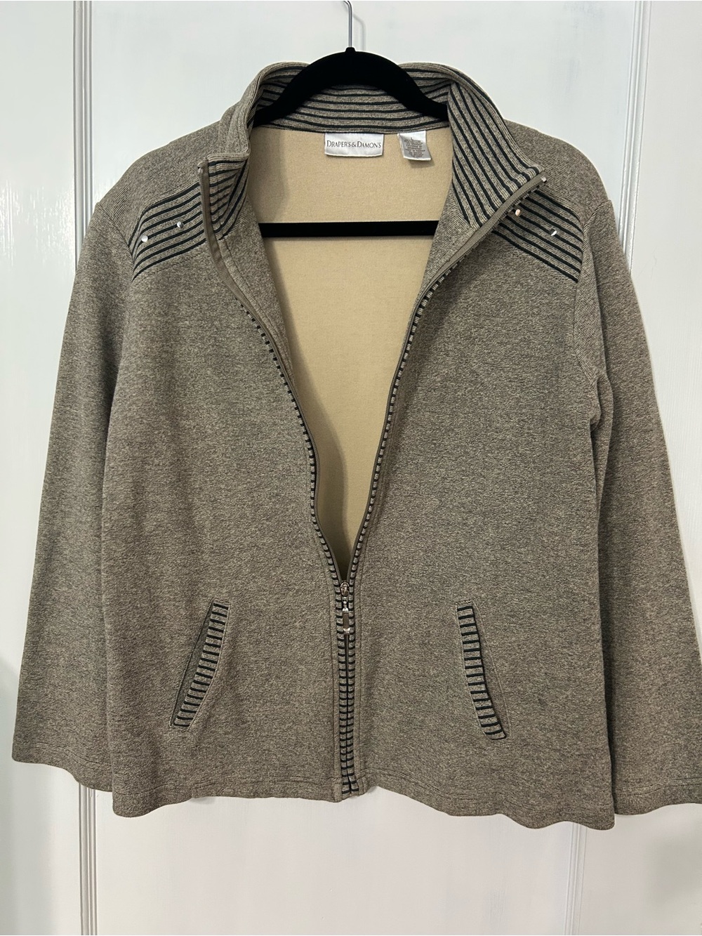 Women's Drapers & Damon’s Zip-Front Gray & blue strips Knit Jacket Size L